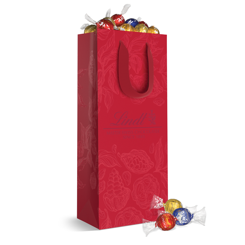 Assorted 5-Flavor LINDOR Truffles Red 75-pc Gift Bag (31.7 oz)